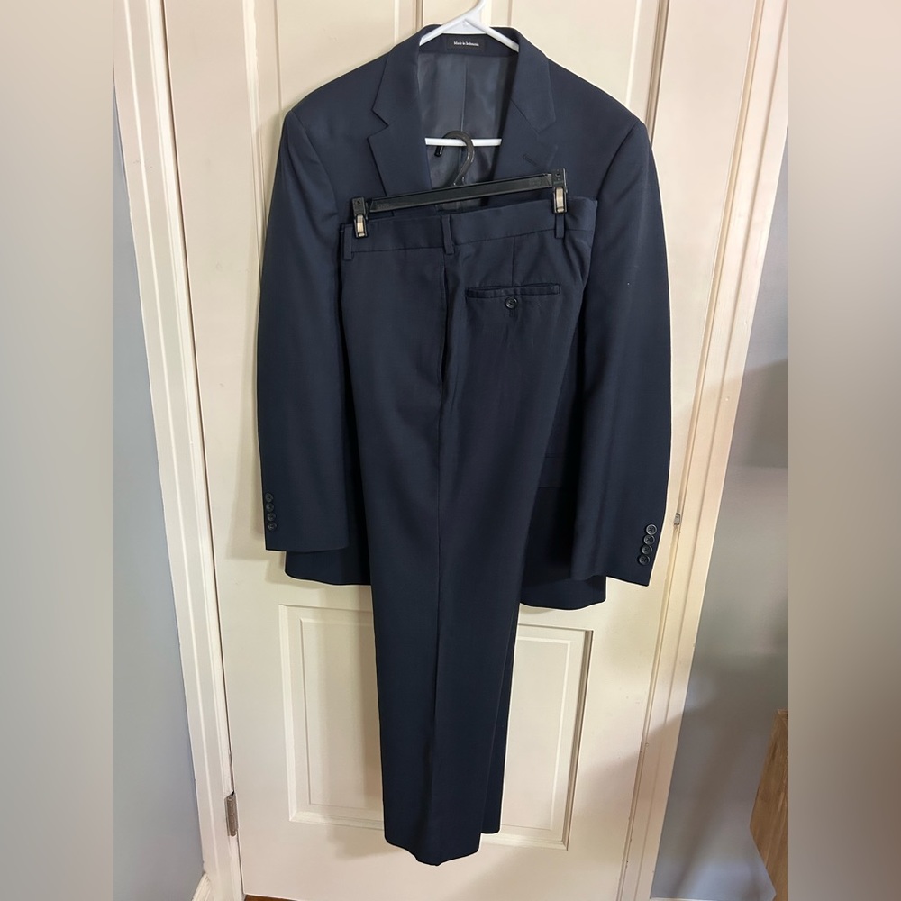 Pronto Uomo Suit in navy
